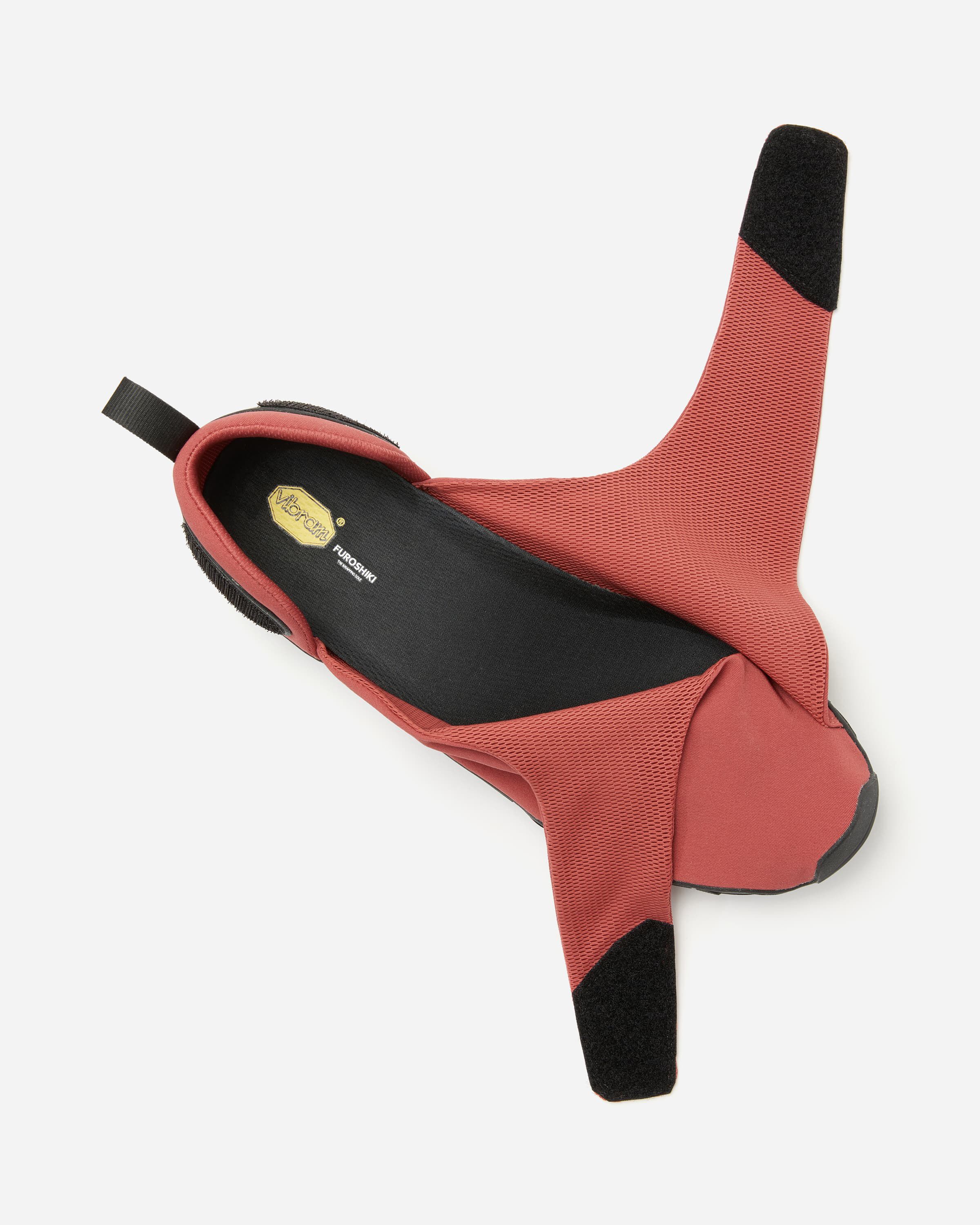 yü Furoshiki Yuwa Cranberry | Unisex | Vibram